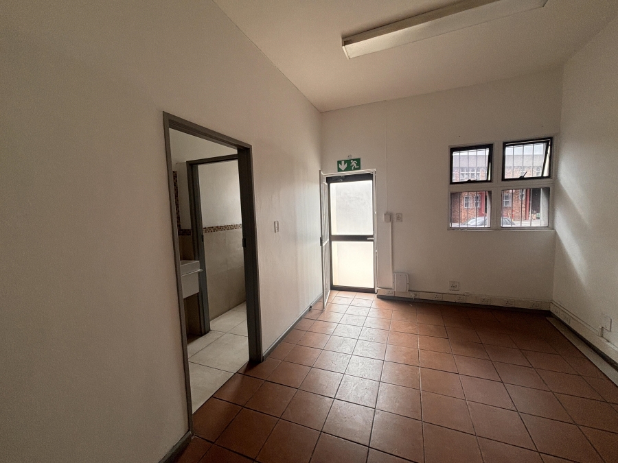 To Let commercial Property for Rent in Montague Gardens Western Cape